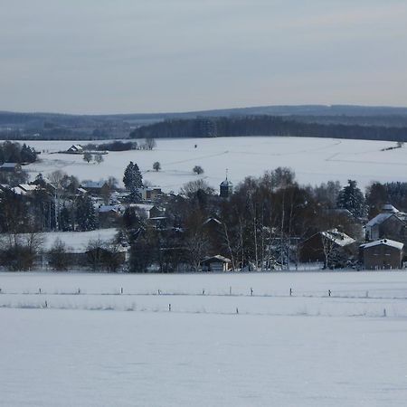 Le Bien-Aller Des Perets Hotel Сен-Юбер Екстериор снимка
