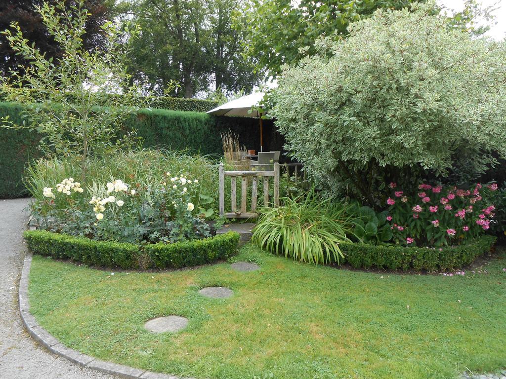 Le Bien-Aller Des Perets Hotel Сен-Юбер Екстериор снимка