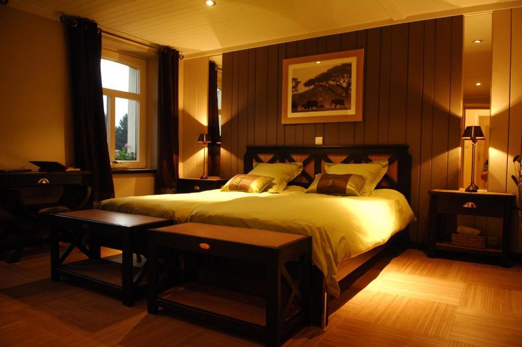 Le Bien-Aller Des Perets Hotel Сен-Юбер Стая снимка