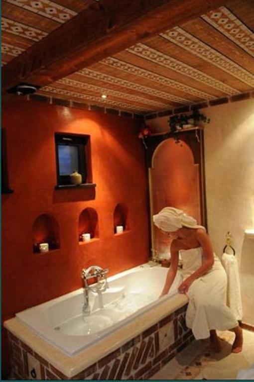 Le Bien-Aller Des Perets Hotel Сен-Юбер Екстериор снимка